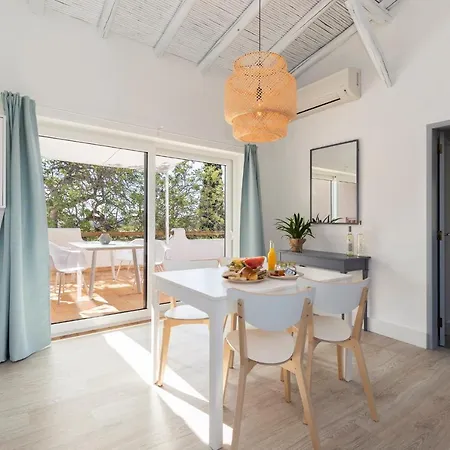 Palmeiras * Mexilhoeira Grande